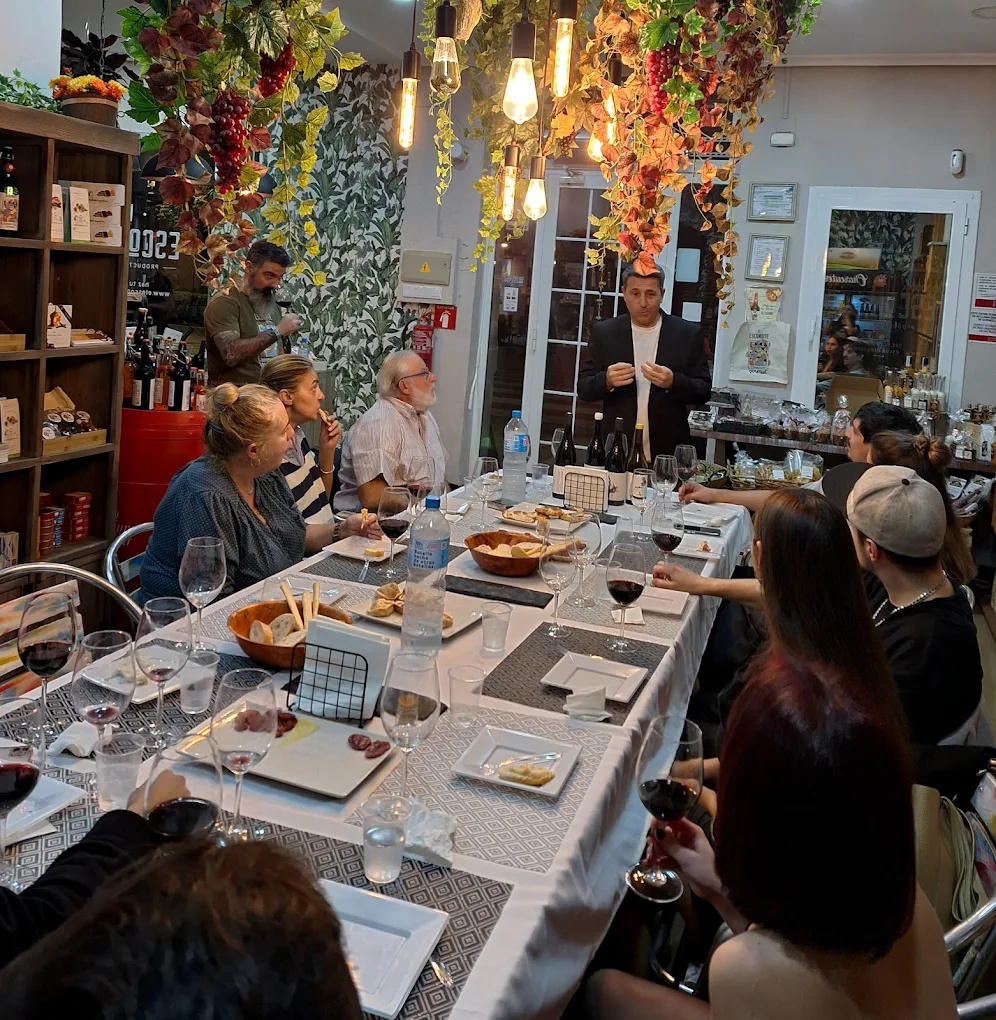 Experiencia de cata de vinos en El Escondite Gourmet